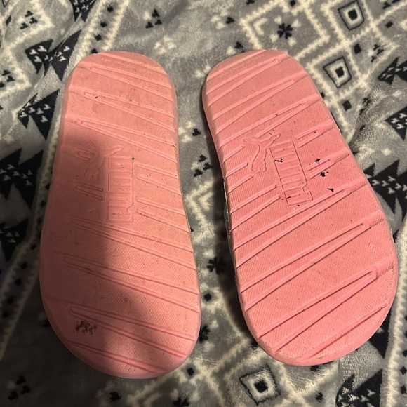 Puma slides - Picture 2 of 3